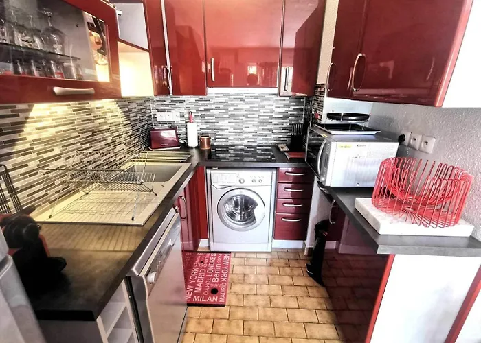 175 2 Pieces Rez De Chaussee Avec Piscine Quartier Mole Falaises * Agde